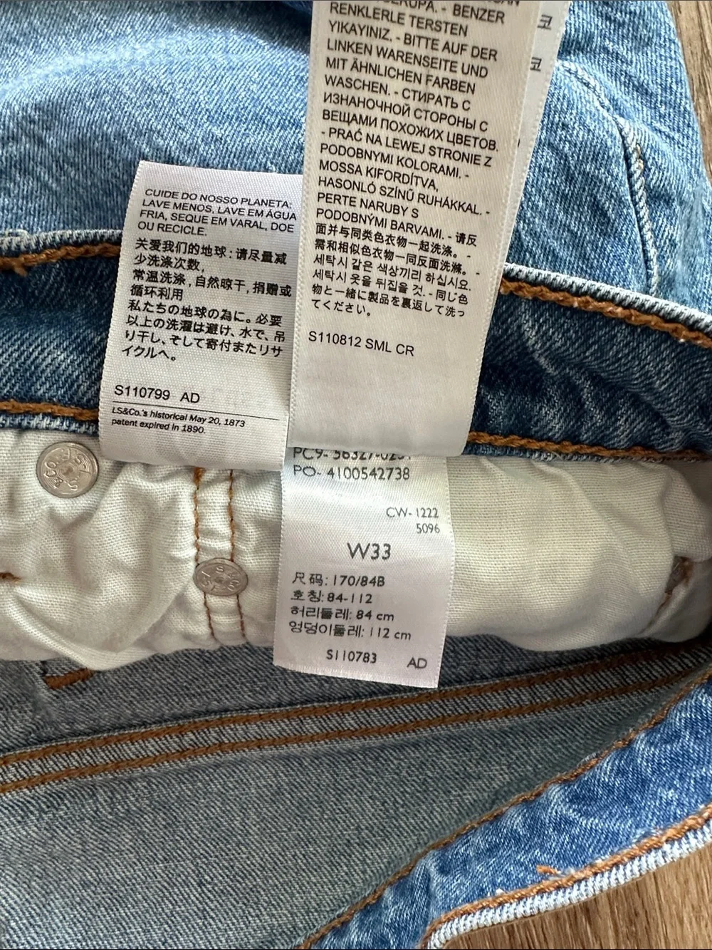 Levi's 501 Original Fit High Rise Denim Shorts Medium Wash 33‎ Cut Off Western